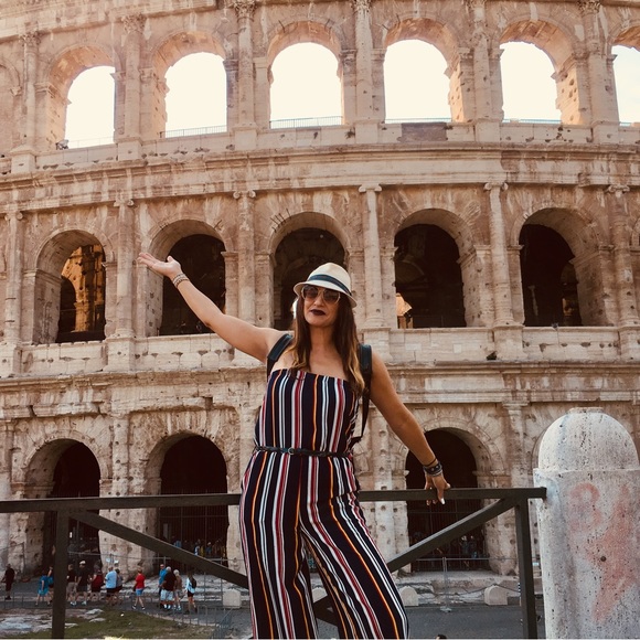 Meet your Posher, Gina Nicolette - Picture 3 of 3